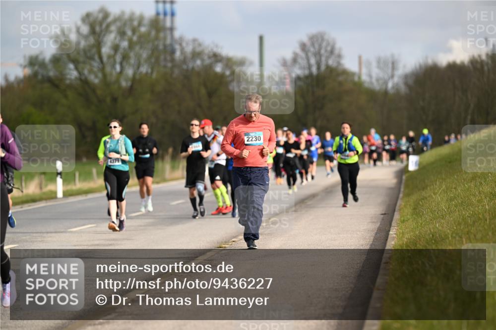 12.04.2026 - 45. Internationalen Wilhelmsburger Insellauf Dr. Thomas Lammeyer http://msf.ph/oto/9436227 12.04.2026 09:27:07 Laufen 4371, 2230 meine-sportfotos.de