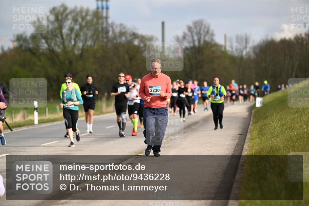 12.04.2026 - 45. Internationalen Wilhelmsburger Insellauf Dr. Thomas Lammeyer http://msf.ph/oto/9436228 12.04.2026 09:27:07 Laufen 2230 meine-sportfotos.de
