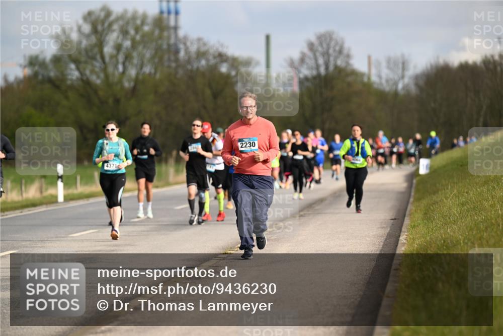 12.04.2026 - 45. Internationalen Wilhelmsburger Insellauf Dr. Thomas Lammeyer http://msf.ph/oto/9436230 12.04.2026 09:27:07 Laufen 4371, 2230 meine-sportfotos.de