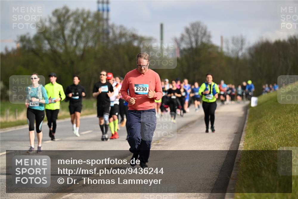 12.04.2026 - 45. Internationalen Wilhelmsburger Insellauf Dr. Thomas Lammeyer http://msf.ph/oto/9436244 12.04.2026 09:27:09 Laufen 4371, 2230 meine-sportfotos.de