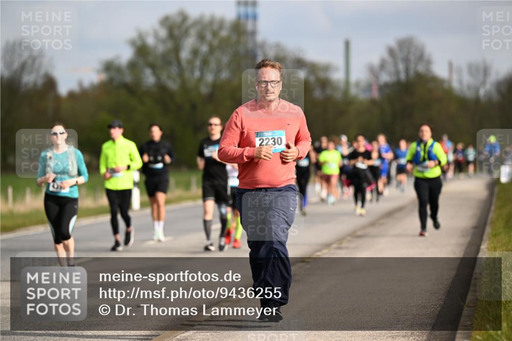 12.04.2026 - 45. Internationalen Wilhelmsburger Insellauf Dr. Thomas Lammeyer http://msf.ph/oto/9436255 12.04.2026 09:27:11 Laufen 2230 meine-sportfotos.de
