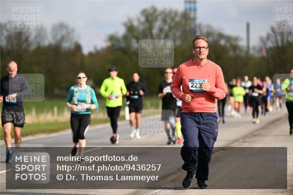 12.04.2026 - 45. Internationalen Wilhelmsburger Insellauf Dr. Thomas Lammeyer http://msf.ph/oto/9436257 12.04.2026 09:27:11 Laufen 223 meine-sportfotos.de