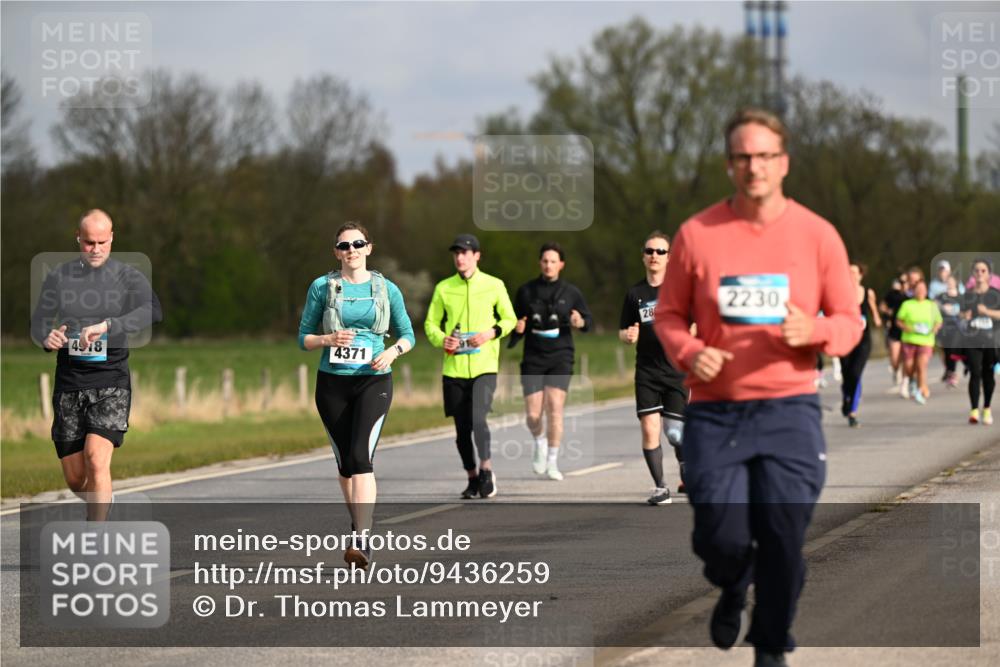 12.04.2026 - 45. Internationalen Wilhelmsburger Insellauf Dr. Thomas Lammeyer http://msf.ph/oto/9436259 12.04.2026 09:27:12 Laufen 28, 4, 18, 4371, 2230 meine-sportfotos.de