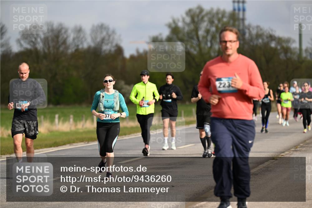 12.04.2026 - 45. Internationalen Wilhelmsburger Insellauf Dr. Thomas Lammeyer http://msf.ph/oto/9436260 12.04.2026 09:27:12 Laufen 49, 37, 223 meine-sportfotos.de