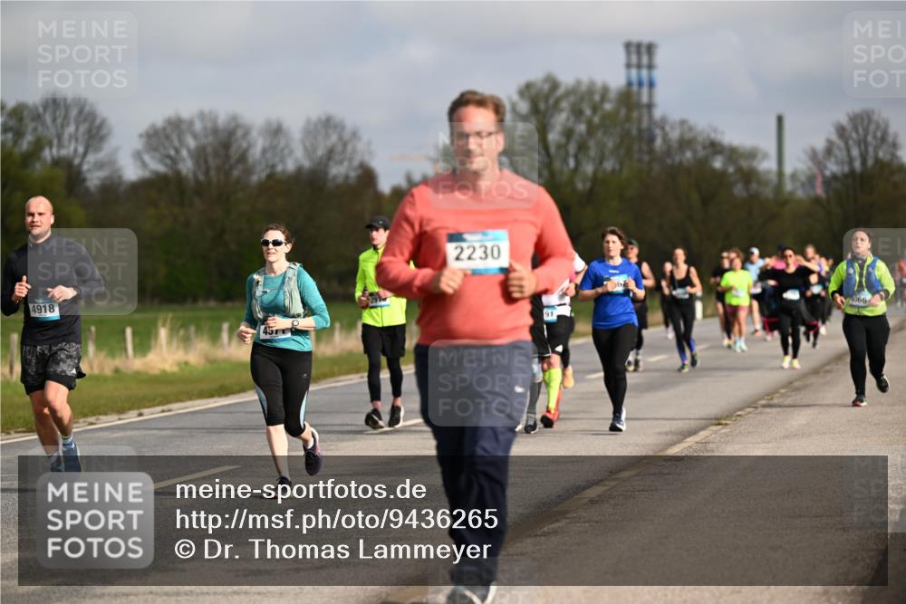 12.04.2026 - 45. Internationalen Wilhelmsburger Insellauf Dr. Thomas Lammeyer http://msf.ph/oto/9436265 12.04.2026 09:27:13 Laufen 4918, 2230, 91, 6, 066 meine-sportfotos.de