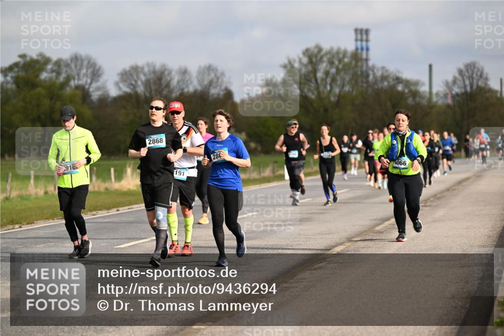 12.04.2026 - 45. Internationalen Wilhelmsburger Insellauf Dr. Thomas Lammeyer http://msf.ph/oto/9436294 12.04.2026 09:27:18 Laufen 2868, 191, 28, 4066 meine-sportfotos.de