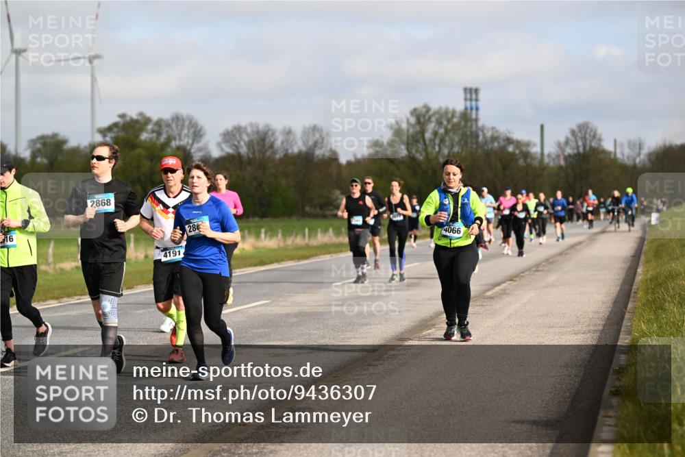 12.04.2026 - 45. Internationalen Wilhelmsburger Insellauf Dr. Thomas Lammeyer http://msf.ph/oto/9436307 12.04.2026 09:27:20 Laufen 16, 2868, 4191, 28, 4066 meine-sportfotos.de