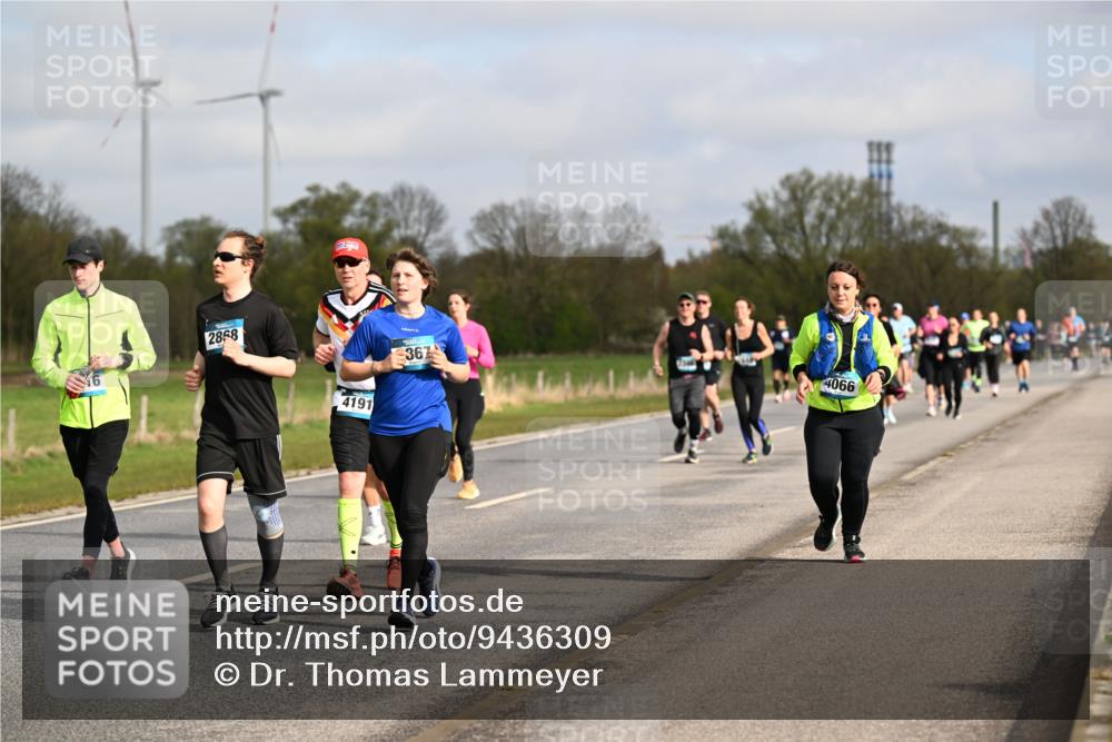 12.04.2026 - 45. Internationalen Wilhelmsburger Insellauf Dr. Thomas Lammeyer http://msf.ph/oto/9436309 12.04.2026 09:27:21 Laufen 2868, 4191, 367, 4066 meine-sportfotos.de