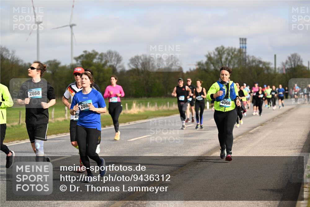 12.04.2026 - 45. Internationalen Wilhelmsburger Insellauf Dr. Thomas Lammeyer http://msf.ph/oto/9436312 12.04.2026 09:27:21 Laufen 2868, 41, 286, 2435, 4066 meine-sportfotos.de
