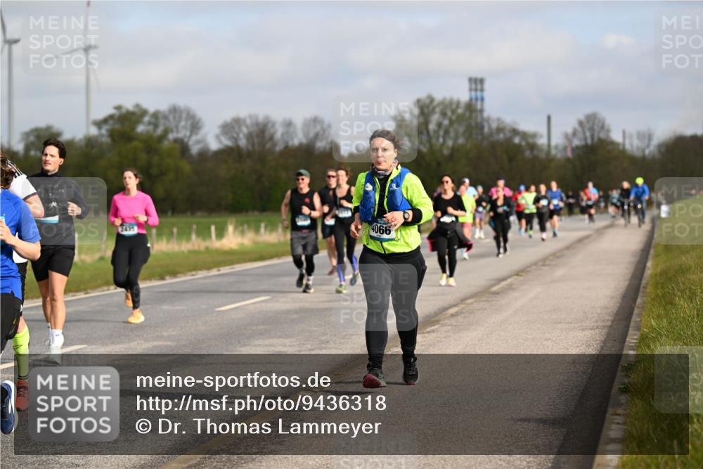 12.04.2026 - 45. Internationalen Wilhelmsburger Insellauf Dr. Thomas Lammeyer http://msf.ph/oto/9436318 12.04.2026 09:27:22 Laufen 2435, 4066 meine-sportfotos.de