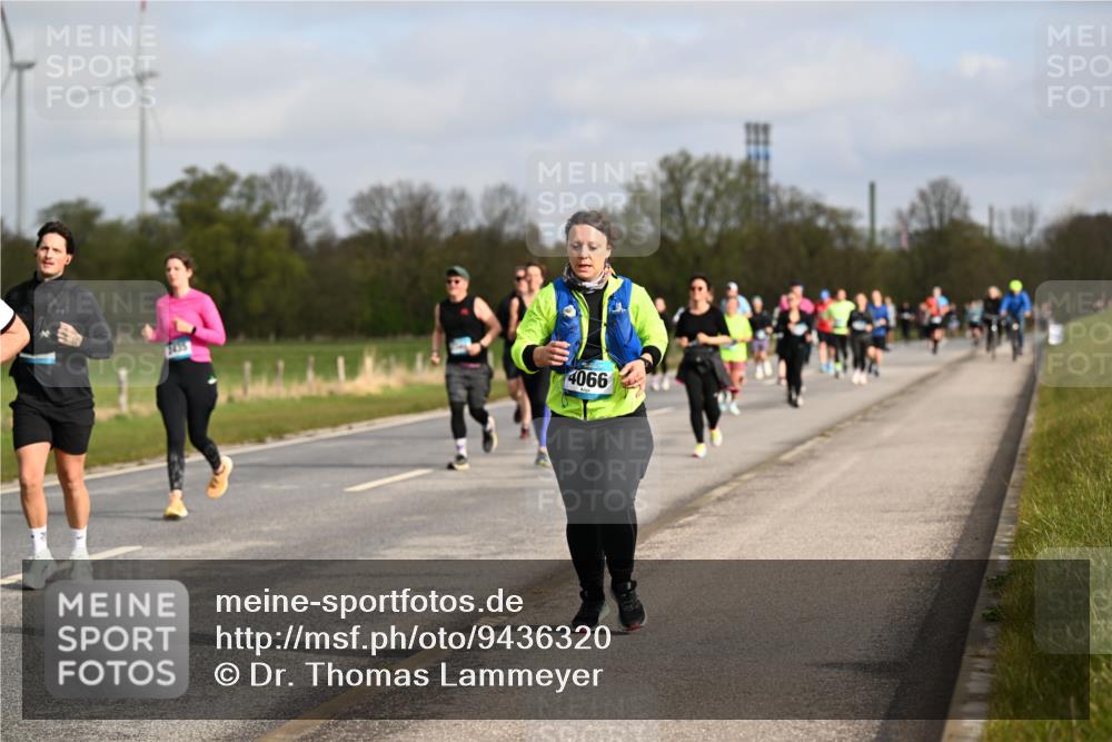12.04.2026 - 45. Internationalen Wilhelmsburger Insellauf Dr. Thomas Lammeyer http://msf.ph/oto/9436320 12.04.2026 09:27:22 Laufen 3435, 4066 meine-sportfotos.de