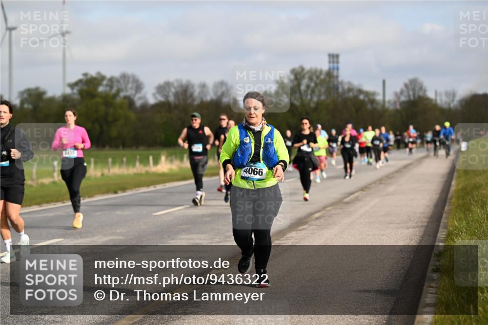 12.04.2026 - 45. Internationalen Wilhelmsburger Insellauf Dr. Thomas Lammeyer http://msf.ph/oto/9436322 12.04.2026 09:27:23 Laufen 3435, 4066 meine-sportfotos.de