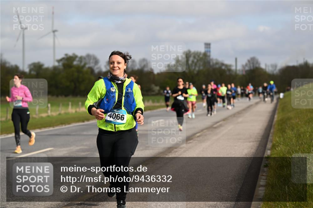 12.04.2026 - 45. Internationalen Wilhelmsburger Insellauf Dr. Thomas Lammeyer http://msf.ph/oto/9436332 12.04.2026 09:27:24 Laufen 4066 meine-sportfotos.de
