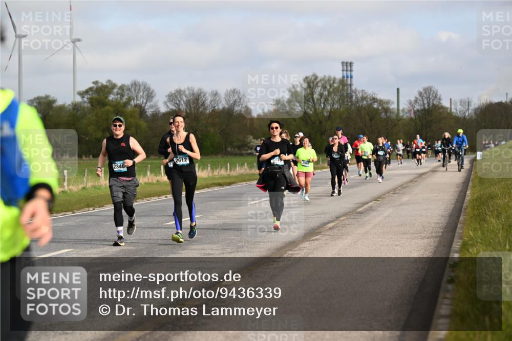 12.04.2026 - 45. Internationalen Wilhelmsburger Insellauf Dr. Thomas Lammeyer http://msf.ph/oto/9436339 12.04.2026 09:27:25 Laufen 2346, 27, 2612, 2157 meine-sportfotos.de