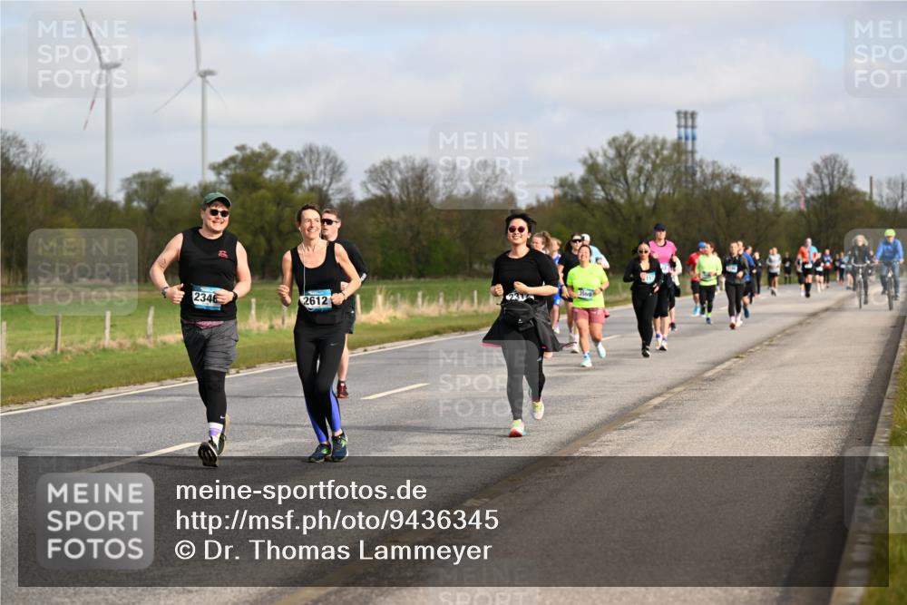 12.04.2026 - 45. Internationalen Wilhelmsburger Insellauf Dr. Thomas Lammeyer http://msf.ph/oto/9436345 12.04.2026 09:27:26 Laufen 231, 2346, 2612 meine-sportfotos.de