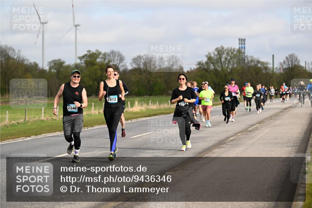 12.04.2026 - 45. Internationalen Wilhelmsburger Insellauf Dr. Thomas Lammeyer http://msf.ph/oto/9436346 12.04.2026 09:27:27 Laufen 2346, 2612, 2312, 3569 meine-sportfotos.de