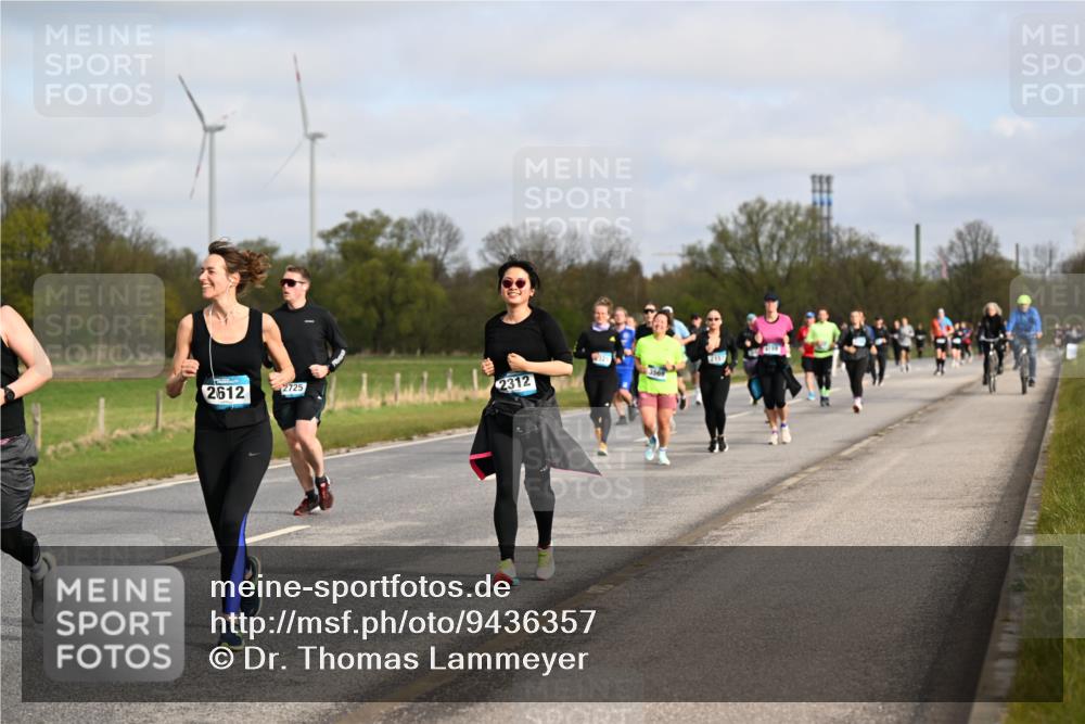 12.04.2026 - 45. Internationalen Wilhelmsburger Insellauf Dr. Thomas Lammeyer http://msf.ph/oto/9436357 12.04.2026 09:27:28 Laufen 2612, 2725, 2312 meine-sportfotos.de