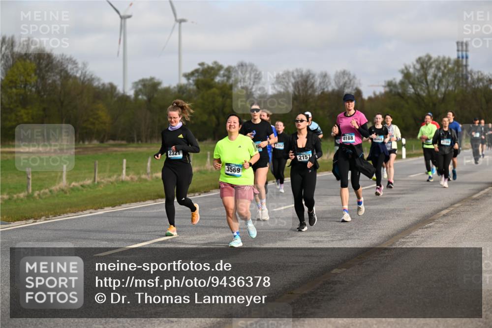 12.04.2026 - 45. Internationalen Wilhelmsburger Insellauf Dr. Thomas Lammeyer http://msf.ph/oto/9436378 12.04.2026 09:27:32 Laufen 2321, 3569, 3382, 2157, 4188, 4668, 2199 meine-sportfotos.de