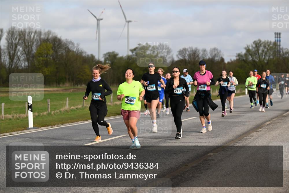 12.04.2026 - 45. Internationalen Wilhelmsburger Insellauf Dr. Thomas Lammeyer http://msf.ph/oto/9436384 12.04.2026 09:27:33 Laufen 2321, 3569, 3507, 4188, 2157, 4668 meine-sportfotos.de