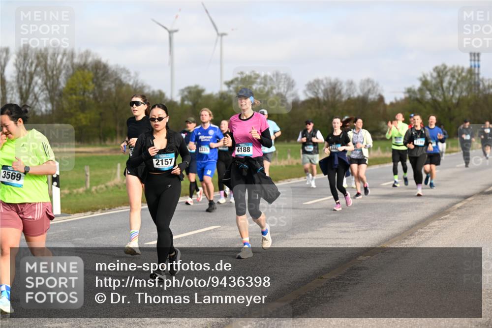 12.04.2026 - 45. Internationalen Wilhelmsburger Insellauf Dr. Thomas Lammeyer http://msf.ph/oto/9436398 12.04.2026 09:27:35 Laufen 3569, 2157, 1335, 4188, 2991 meine-sportfotos.de