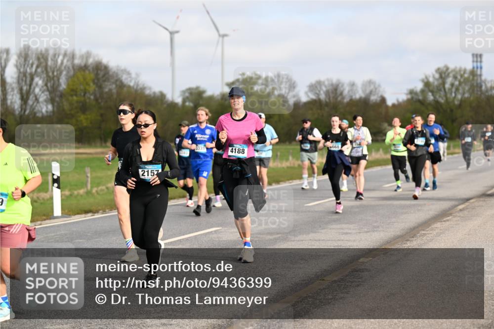 12.04.2026 - 45. Internationalen Wilhelmsburger Insellauf Dr. Thomas Lammeyer http://msf.ph/oto/9436399 12.04.2026 09:27:35 Laufen 2157, 3339, 668, 4188 meine-sportfotos.de