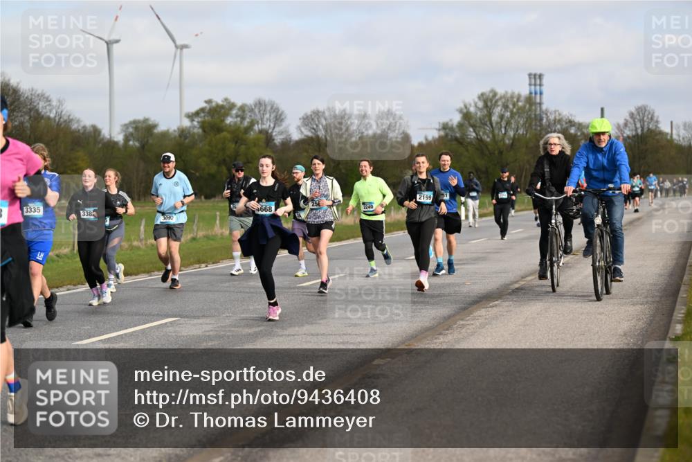 12.04.2026 - 45. Internationalen Wilhelmsburger Insellauf Dr. Thomas Lammeyer http://msf.ph/oto/9436408 12.04.2026 09:27:37 Laufen 2199, 31, 3335, 4668, 2240, 338, 3092 meine-sportfotos.de