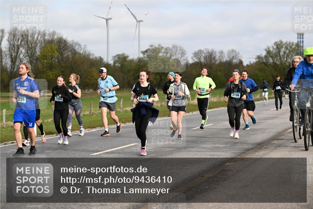 12.04.2026 - 45. Internationalen Wilhelmsburger Insellauf Dr. Thomas Lammeyer http://msf.ph/oto/9436410 12.04.2026 09:27:38 Laufen 2585, 3335, 3382, 3092, 4668, 240, 2199 meine-sportfotos.de