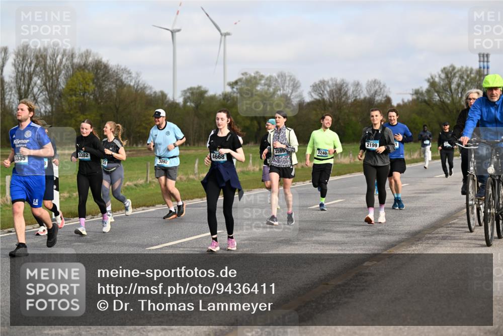 12.04.2026 - 45. Internationalen Wilhelmsburger Insellauf Dr. Thomas Lammeyer http://msf.ph/oto/9436411 12.04.2026 09:27:38 Laufen 3335, 2585, 2240, 3382, 4668, 3092, 2199 meine-sportfotos.de