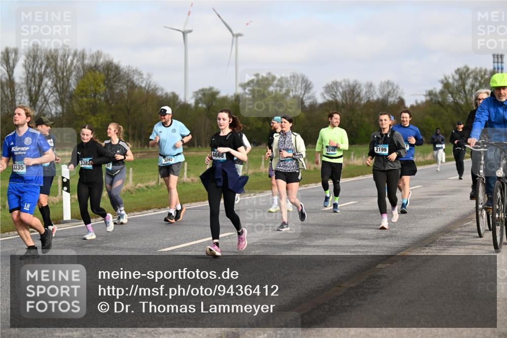 12.04.2026 - 45. Internationalen Wilhelmsburger Insellauf Dr. Thomas Lammeyer http://msf.ph/oto/9436412 12.04.2026 09:27:38 Laufen 3335, 2240, 4668, 3092, 3382, 2199 meine-sportfotos.de