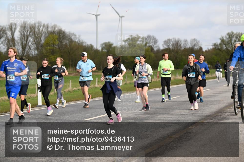 12.04.2026 - 45. Internationalen Wilhelmsburger Insellauf Dr. Thomas Lammeyer http://msf.ph/oto/9436413 12.04.2026 09:27:38 Laufen 3382, 3335, 383, 155, 3092, 4668, 2240, 2199 meine-sportfotos.de