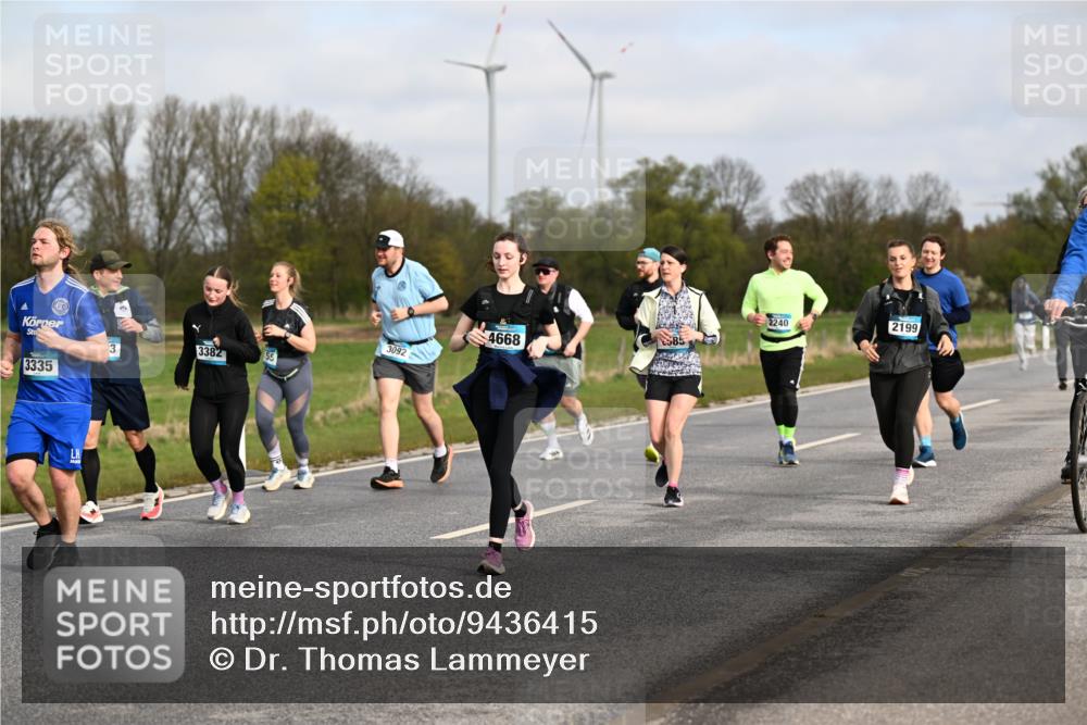 12.04.2026 - 45. Internationalen Wilhelmsburger Insellauf Dr. Thomas Lammeyer http://msf.ph/oto/9436415 12.04.2026 09:27:38 Laufen 8, 2240, 4668, 3092, 3, 3382, 55, 3335, 2199 meine-sportfotos.de