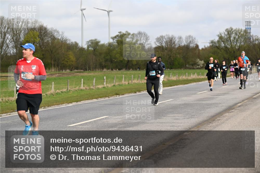 12.04.2026 - 45. Internationalen Wilhelmsburger Insellauf Dr. Thomas Lammeyer http://msf.ph/oto/9436431 12.04.2026 09:27:45 Laufen 3, 2353, 3633 meine-sportfotos.de