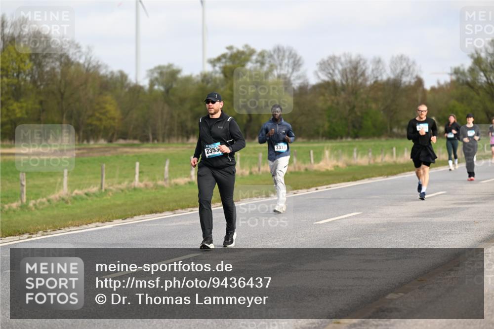 12.04.2026 - 45. Internationalen Wilhelmsburger Insellauf Dr. Thomas Lammeyer http://msf.ph/oto/9436437 12.04.2026 09:27:46 Laufen 2353, 3373, 4004 meine-sportfotos.de
