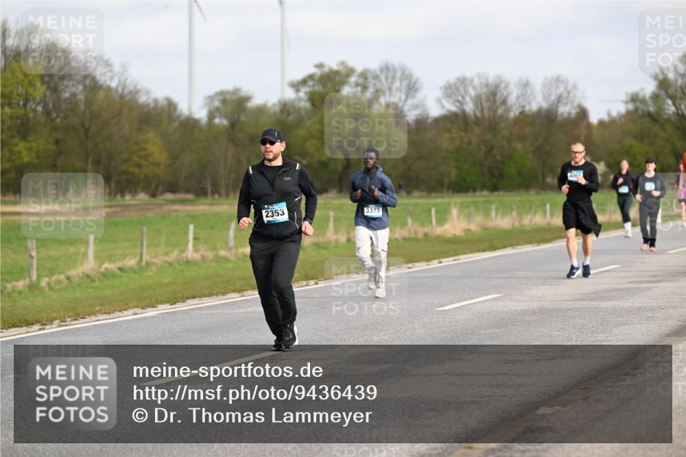 12.04.2026 - 45. Internationalen Wilhelmsburger Insellauf Dr. Thomas Lammeyer http://msf.ph/oto/9436439 12.04.2026 09:27:46 Laufen 928, 2353, 3373, 400 meine-sportfotos.de