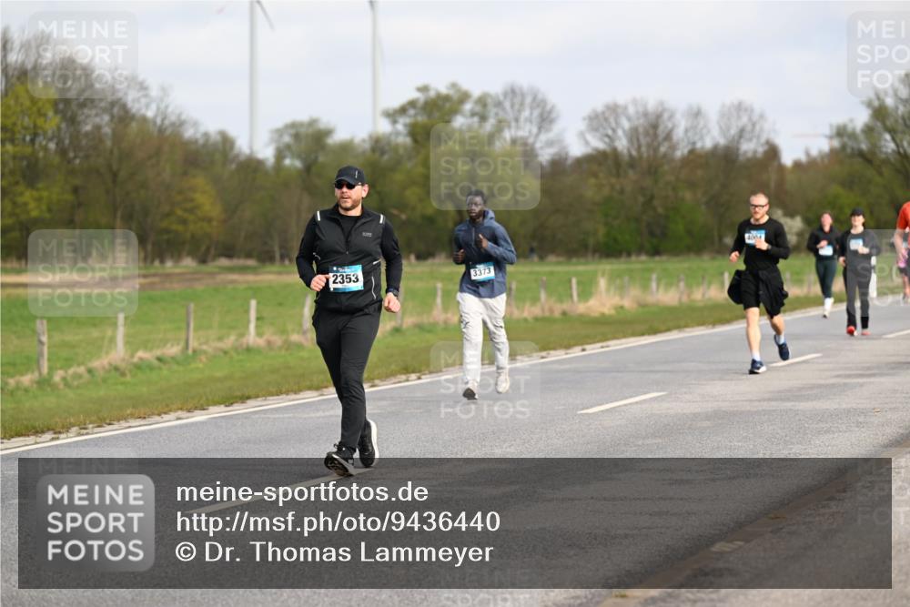12.04.2026 - 45. Internationalen Wilhelmsburger Insellauf Dr. Thomas Lammeyer http://msf.ph/oto/9436440 12.04.2026 09:27:46 Laufen 2353, 3373, 4004 meine-sportfotos.de