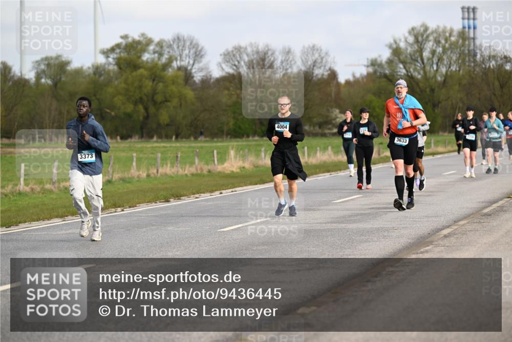 12.04.2026 - 45. Internationalen Wilhelmsburger Insellauf Dr. Thomas Lammeyer http://msf.ph/oto/9436445 12.04.2026 09:27:48 Laufen 3373, 4004, 279, 3633 meine-sportfotos.de