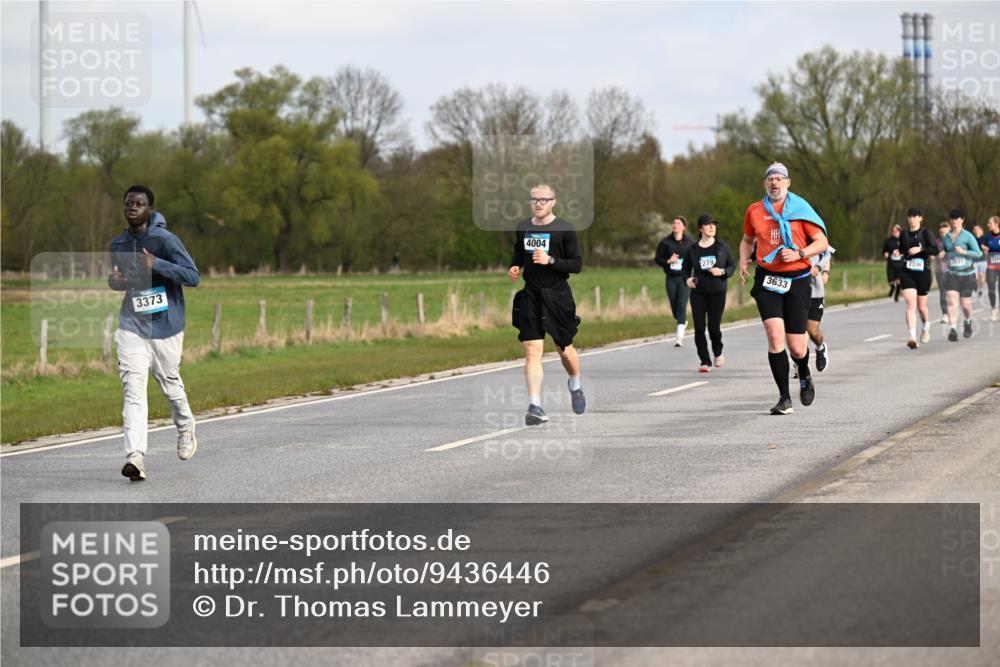 12.04.2026 - 45. Internationalen Wilhelmsburger Insellauf Dr. Thomas Lammeyer http://msf.ph/oto/9436446 12.04.2026 09:27:48 Laufen 3373, 4004, 2279, 3633, 2336 meine-sportfotos.de