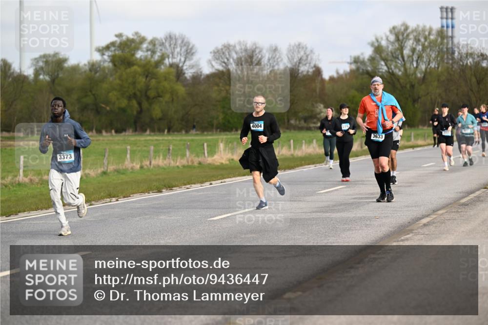 12.04.2026 - 45. Internationalen Wilhelmsburger Insellauf Dr. Thomas Lammeyer http://msf.ph/oto/9436447 12.04.2026 09:27:48 Laufen 3373, 4004, 3633, 2336 meine-sportfotos.de