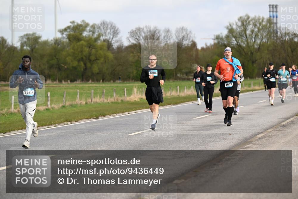 12.04.2026 - 45. Internationalen Wilhelmsburger Insellauf Dr. Thomas Lammeyer http://msf.ph/oto/9436449 12.04.2026 09:27:48 Laufen 3373, 4004, 279, 3633 meine-sportfotos.de