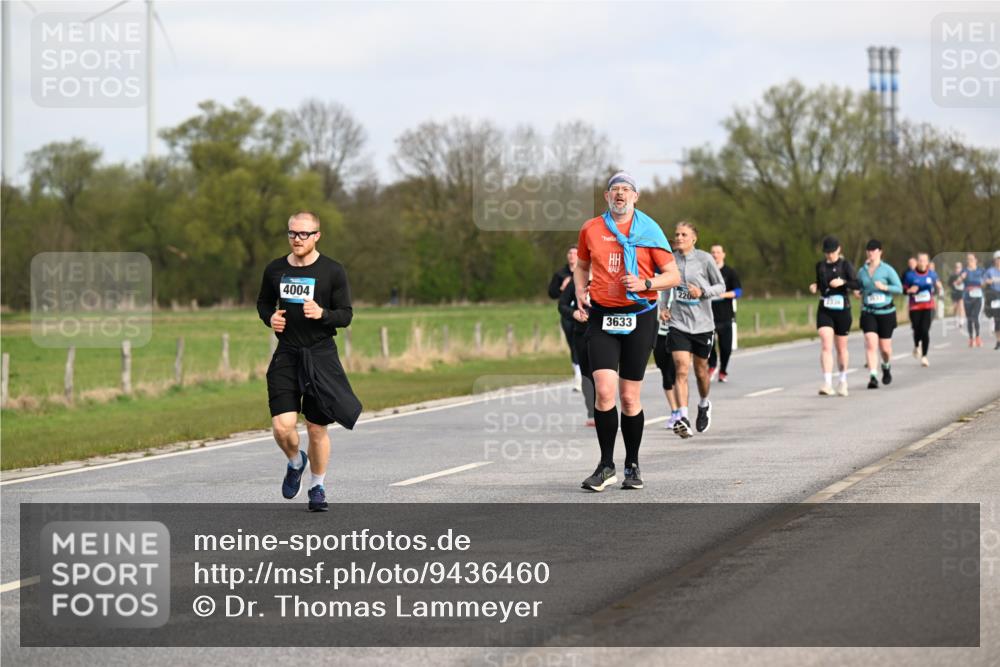 12.04.2026 - 45. Internationalen Wilhelmsburger Insellauf Dr. Thomas Lammeyer http://msf.ph/oto/9436460 12.04.2026 09:27:50 Laufen 4004, 3633, 220, 2336 meine-sportfotos.de