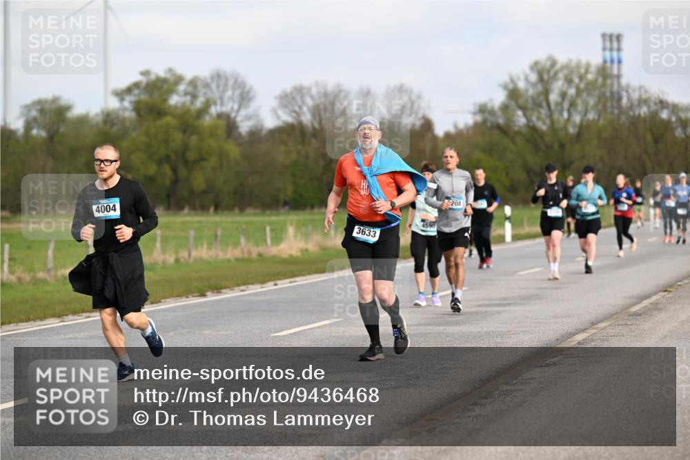 12.04.2026 - 45. Internationalen Wilhelmsburger Insellauf Dr. Thomas Lammeyer http://msf.ph/oto/9436468 12.04.2026 09:27:51 Laufen 4004, 3633, 4590, 208 meine-sportfotos.de