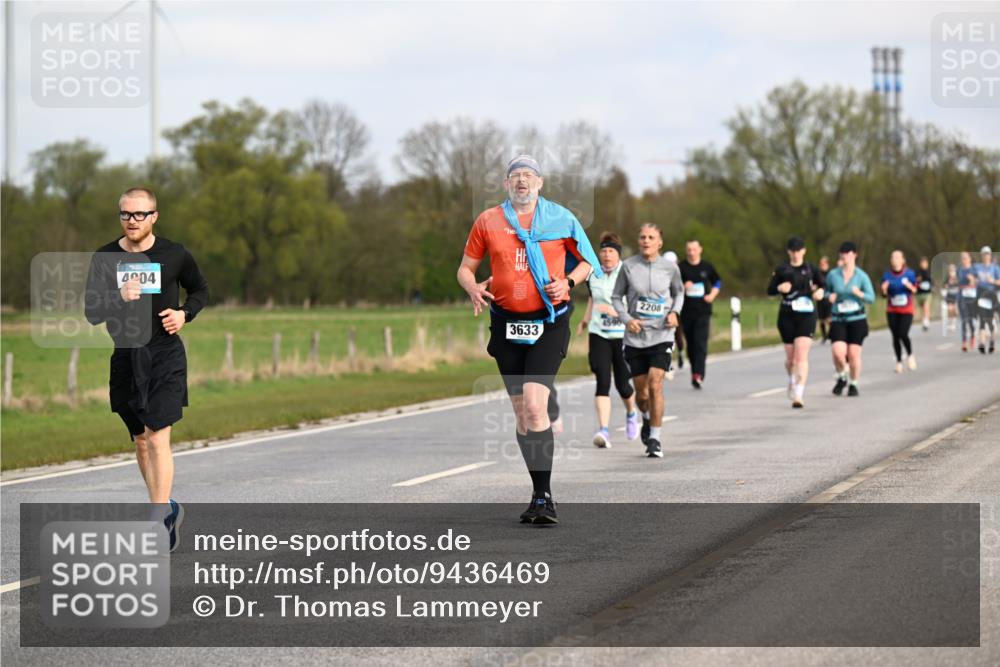 12.04.2026 - 45. Internationalen Wilhelmsburger Insellauf Dr. Thomas Lammeyer http://msf.ph/oto/9436469 12.04.2026 09:27:51 Laufen 4204, 3633, 2208, 4590 meine-sportfotos.de