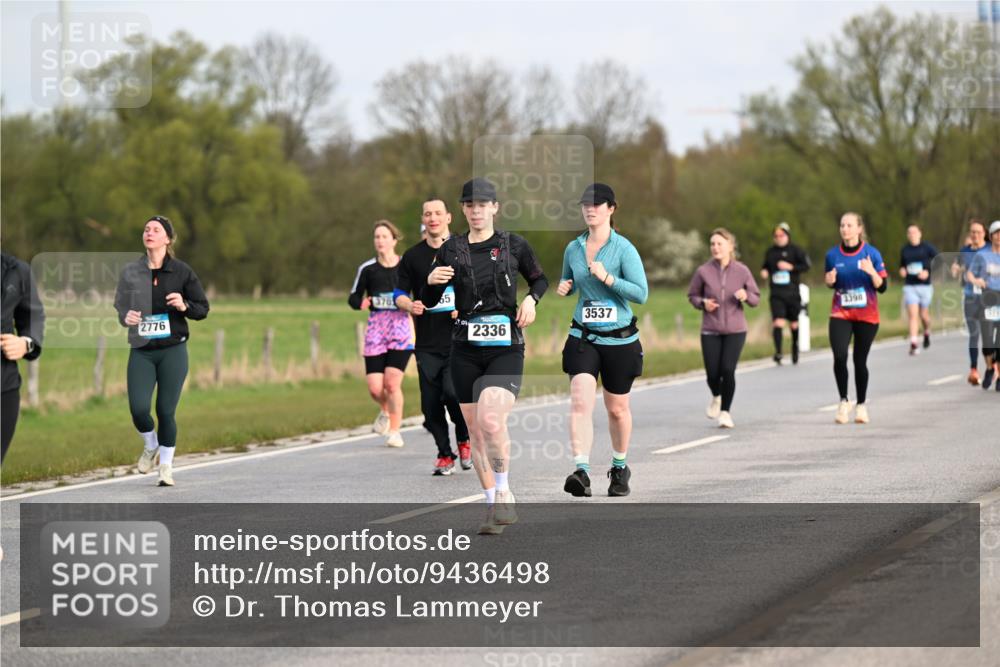 12.04.2026 - 45. Internationalen Wilhelmsburger Insellauf Dr. Thomas Lammeyer http://msf.ph/oto/9436498 12.04.2026 09:27:57 Laufen 2776, 65, 2336, 3537, 1198 meine-sportfotos.de