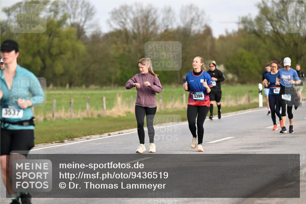 12.04.2026 - 45. Internationalen Wilhelmsburger Insellauf Dr. Thomas Lammeyer http://msf.ph/oto/9436519 12.04.2026 09:28:01 Laufen 3537, 3398, 485, 3715 meine-sportfotos.de