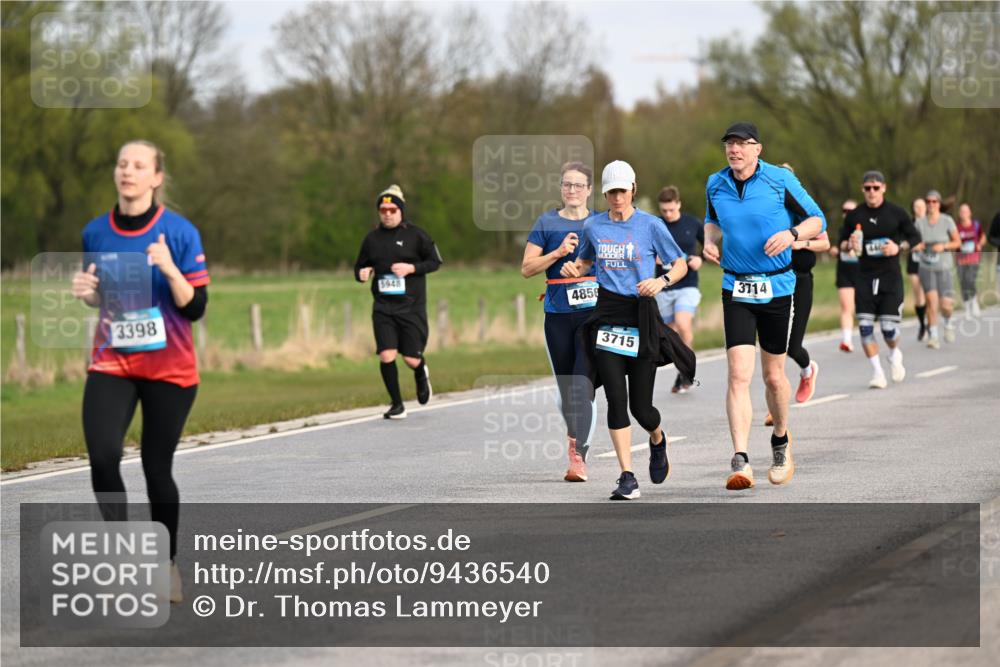 12.04.2026 - 45. Internationalen Wilhelmsburger Insellauf Dr. Thomas Lammeyer http://msf.ph/oto/9436540 12.04.2026 09:28:05 Laufen 3398, 5948, 4850, 3714, 3715 meine-sportfotos.de