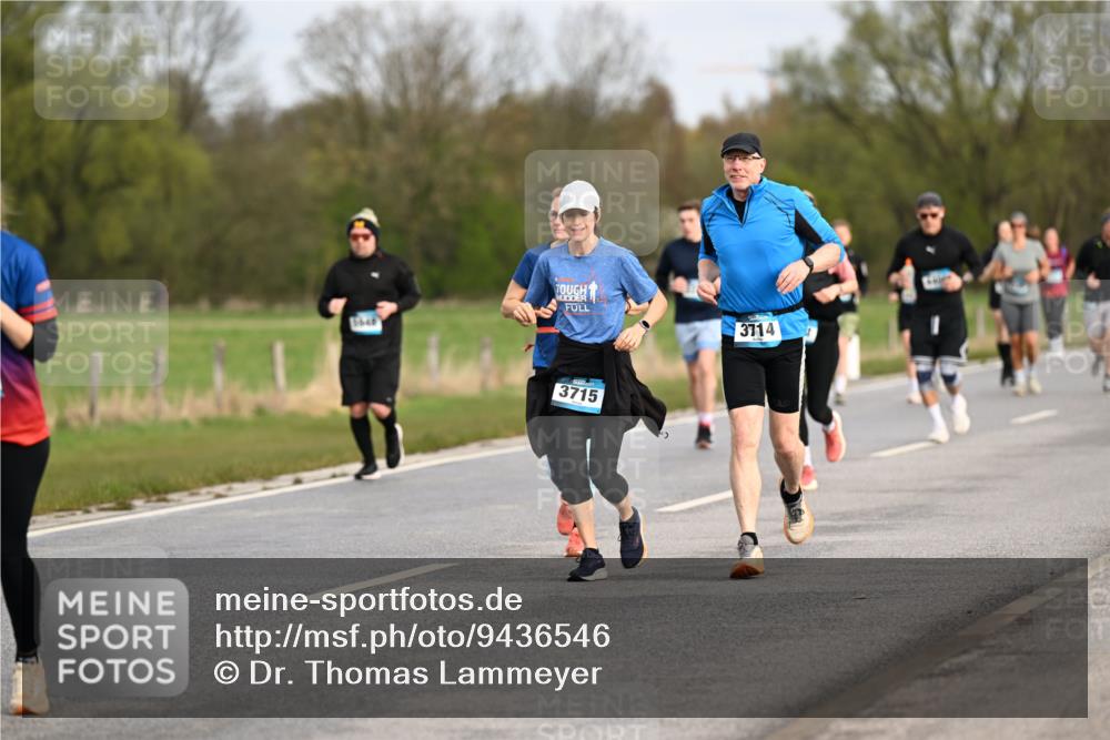 12.04.2026 - 45. Internationalen Wilhelmsburger Insellauf Dr. Thomas Lammeyer http://msf.ph/oto/9436546 12.04.2026 09:28:06 Laufen 3714, 3715 meine-sportfotos.de