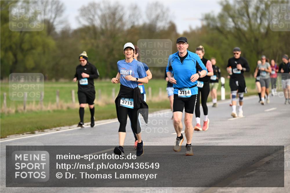 12.04.2026 - 45. Internationalen Wilhelmsburger Insellauf Dr. Thomas Lammeyer http://msf.ph/oto/9436549 12.04.2026 09:28:06 Laufen 3548, 3715, 3714 meine-sportfotos.de