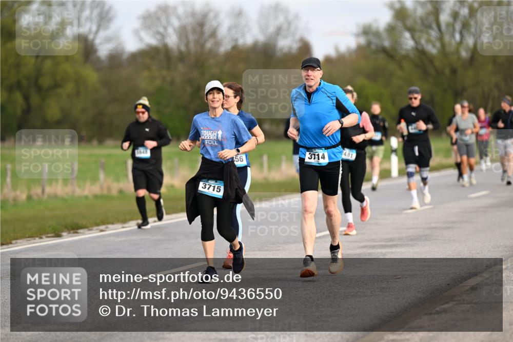 12.04.2026 - 45. Internationalen Wilhelmsburger Insellauf Dr. Thomas Lammeyer http://msf.ph/oto/9436550 12.04.2026 09:28:06 Laufen 3715, 356, 3714, 481 meine-sportfotos.de