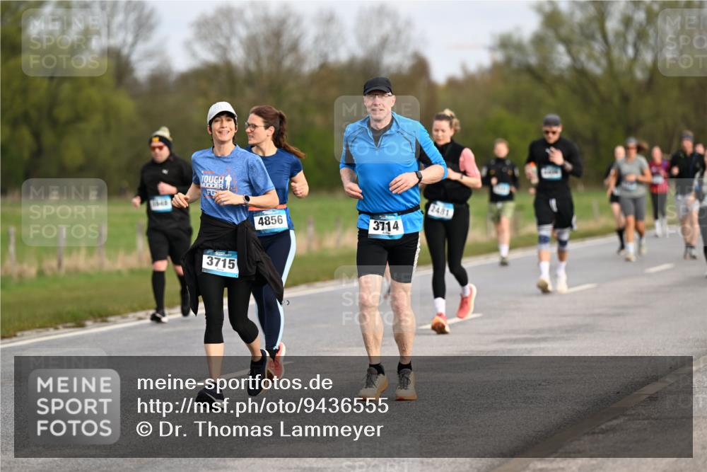 12.04.2026 - 45. Internationalen Wilhelmsburger Insellauf Dr. Thomas Lammeyer http://msf.ph/oto/9436555 12.04.2026 09:28:07 Laufen 5542, 3715, 2481, 4856, 3714 meine-sportfotos.de