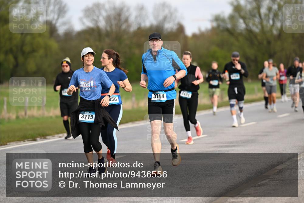 12.04.2026 - 45. Internationalen Wilhelmsburger Insellauf Dr. Thomas Lammeyer http://msf.ph/oto/9436556 12.04.2026 09:28:07 Laufen 3715, 856, 3714, 2481 meine-sportfotos.de